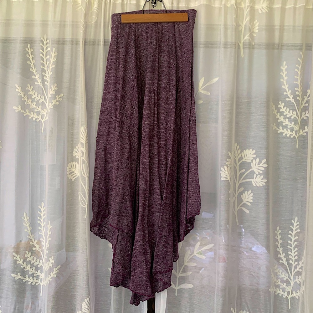 Free People beach Asymmetrical, high waisted, knit maxi skirt. Size extra small